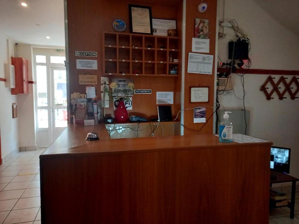 Hotel Korydallos Piraeus Bagian luar foto