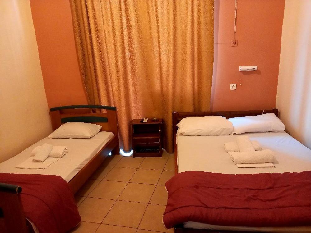 Hotel Korydallos Piraeus Bagian luar foto