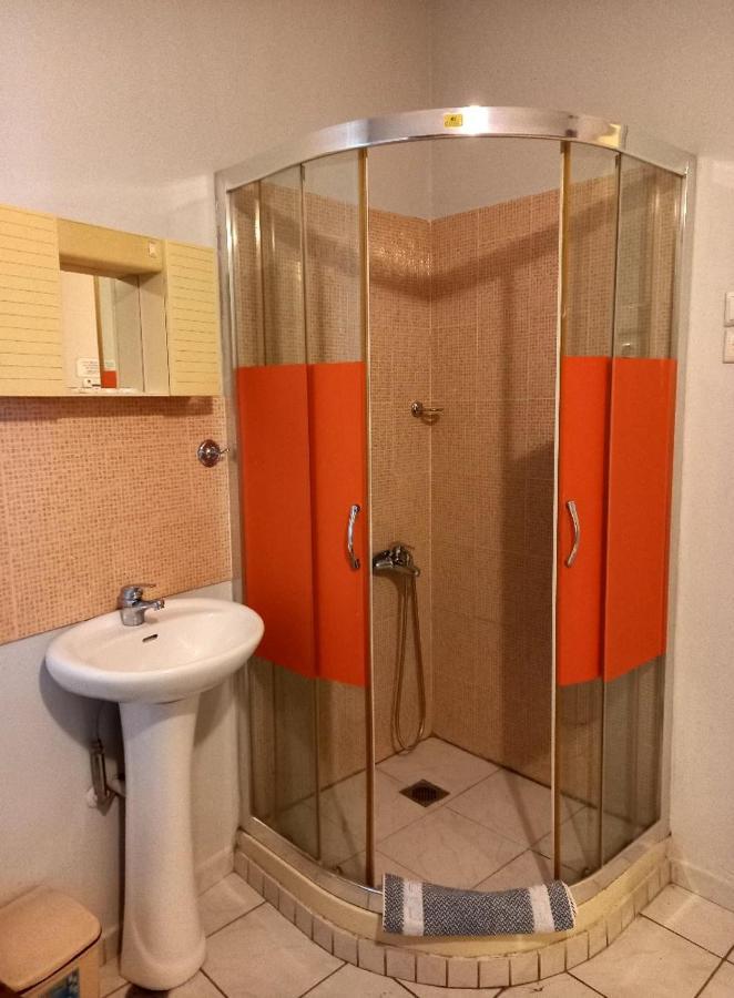 Hotel Korydallos Piraeus Bagian luar foto