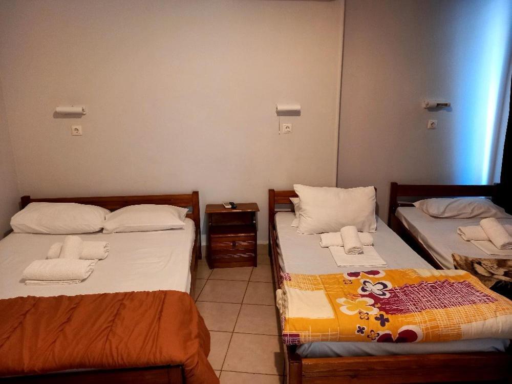 Hotel Korydallos Piraeus Bagian luar foto